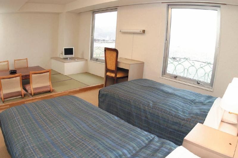 Suwa Lakeside Hotel מראה חיצוני תמונה