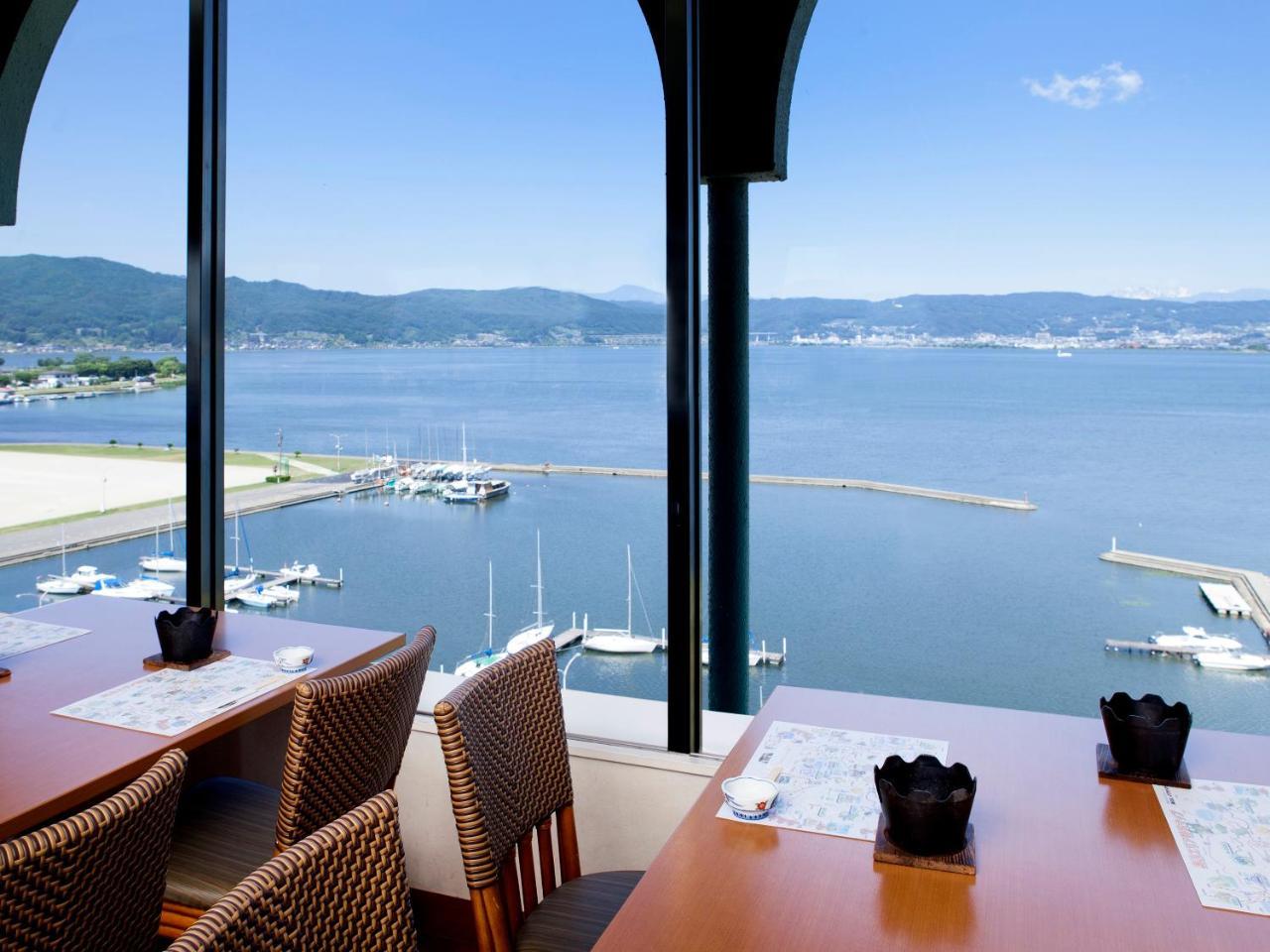 Suwa Lakeside Hotel מראה חיצוני תמונה